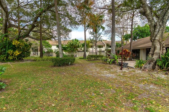 3096 S Oakland Forest Drive 1605, Oakland Park, FL 33309