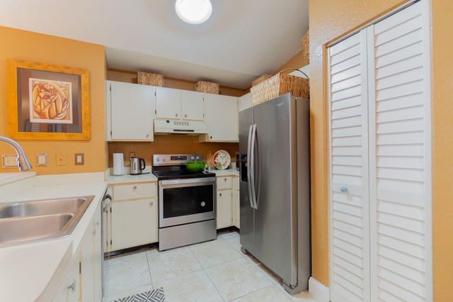 3096 S Oakland Forest Drive 1605, Oakland Park, FL 33309