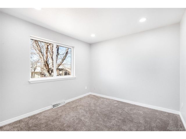 1042 Olathe St, Aurora, CO 80011