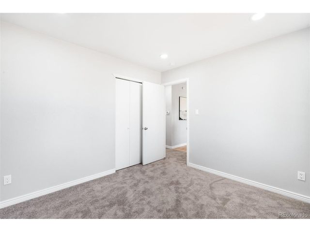 1042 Olathe St, Aurora, CO 80011