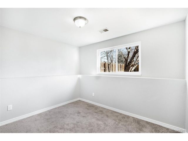 1042 Olathe St, Aurora, CO 80011