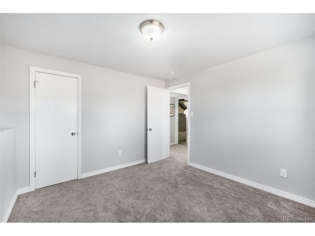 1042 Olathe St, Aurora, CO 80011