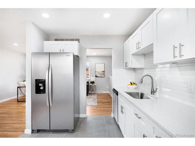 1042 Olathe St, Aurora, CO 80011