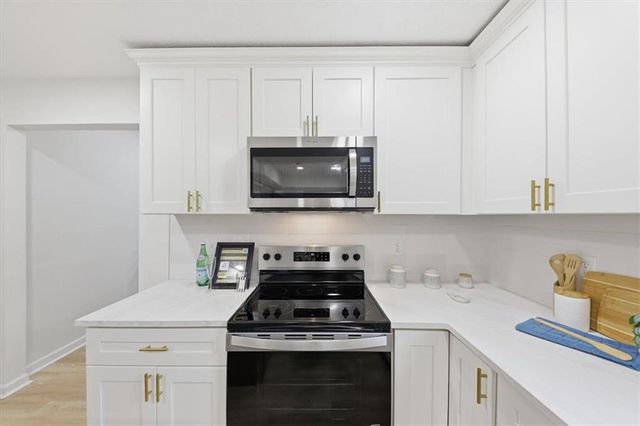 1601 CREEK SE Crossing, Conyers, GA 30094