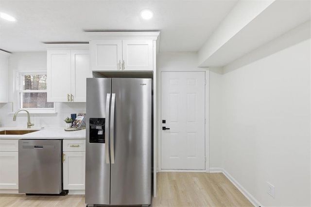 1601 CREEK SE Crossing, Conyers, GA 30094