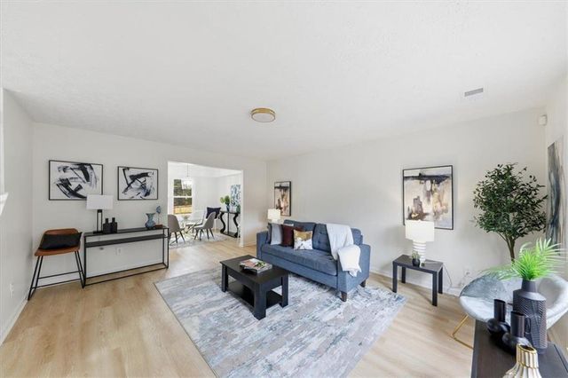 1601 CREEK SE Crossing, Conyers, GA 30094