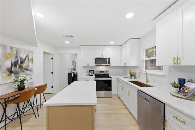 1601 CREEK SE Crossing, Conyers, GA 30094