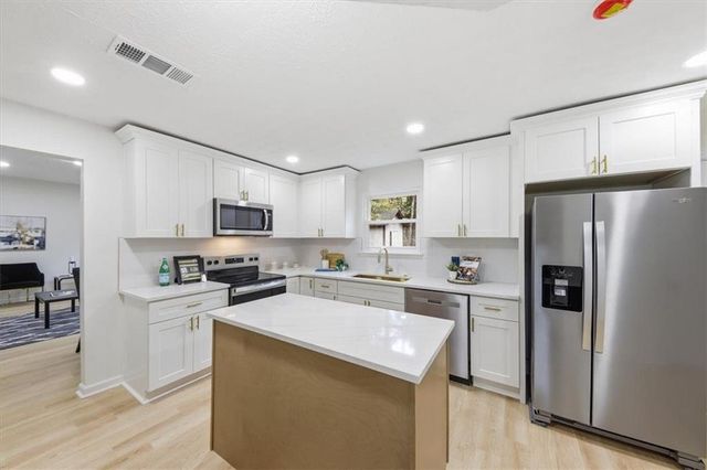 1601 CREEK SE Crossing, Conyers, GA 30094