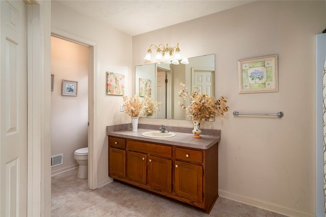 21 Acorn Valley, Ogden, NY 14624