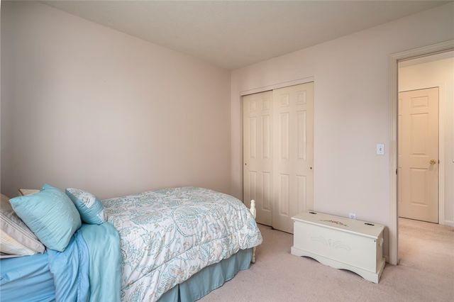 21 Acorn Valley, Ogden, NY 14624