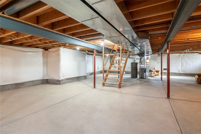 21 Acorn Valley, Ogden, NY 14624