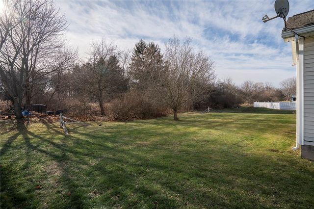 21 Acorn Valley, Ogden, NY 14624