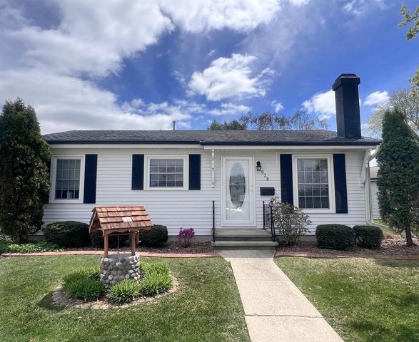 928 S WESTFIELD STREET, Oshkosh, WI 54902