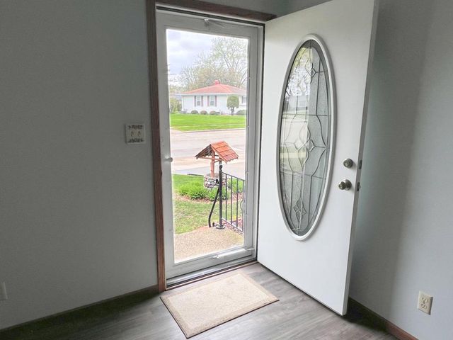 928 S WESTFIELD STREET, Oshkosh, WI 54902