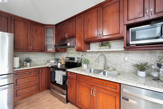 28256 Karn Drive, Hayward, CA 94544