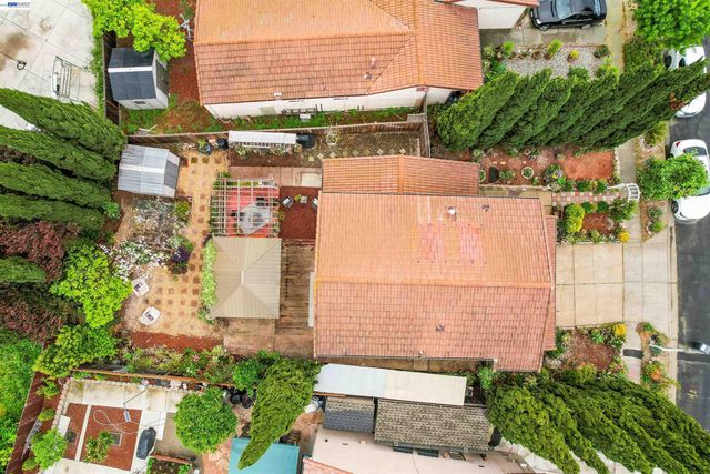 28256 Karn Drive, Hayward, CA 94544