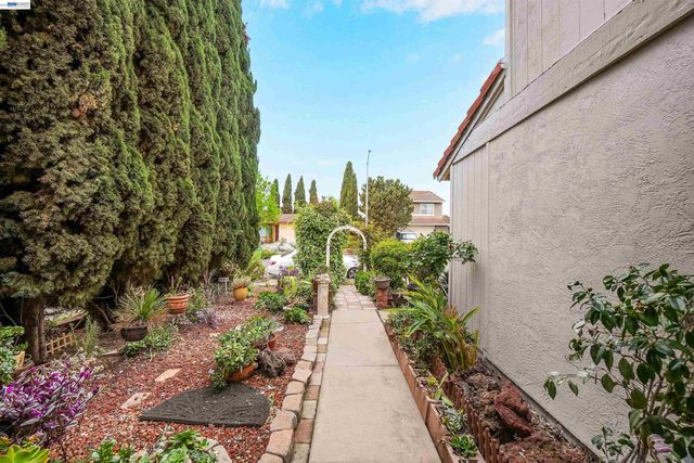 28256 Karn Drive, Hayward, CA 94544