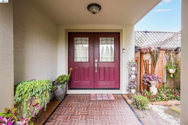 28256 Karn Drive, Hayward, CA 94544