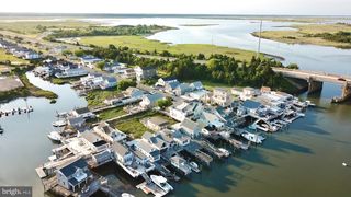 702 BOARDWALK, Wildwood, NJ 08260