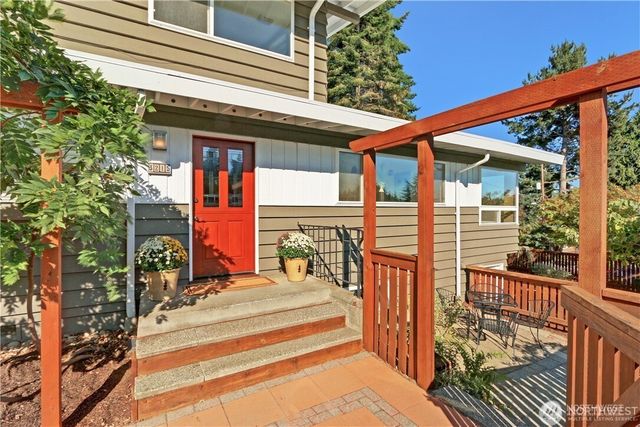 3215 NE 103rd Street, Seattle, WA 98125