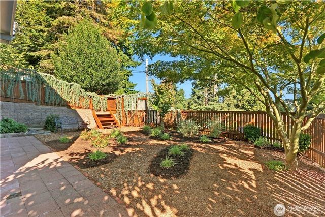 3215 NE 103rd Street, Seattle, WA 98125