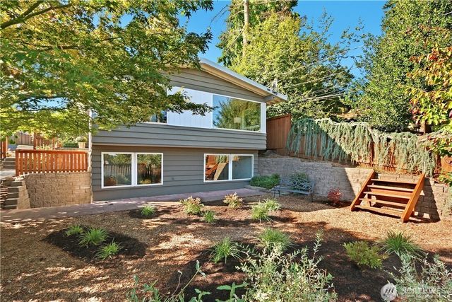 3215 NE 103rd Street, Seattle, WA 98125