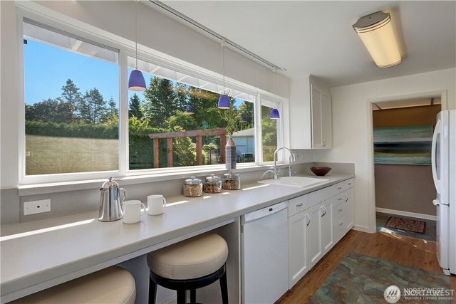 3215 NE 103rd Street, Seattle, WA 98125