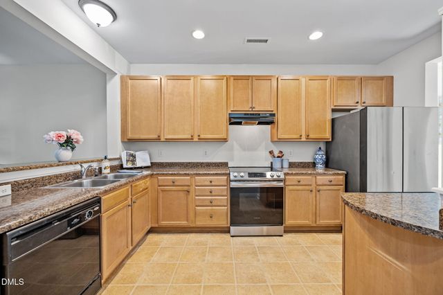 6623 Clarksburg Place, Raleigh, NC 27616