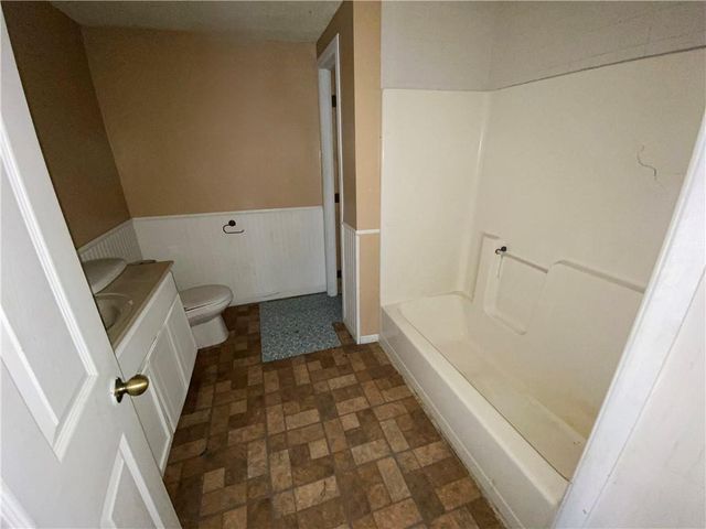 110 W Riley Street, Easton, KS 66020