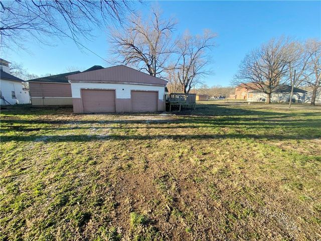 110 W Riley Street, Easton, KS 66020