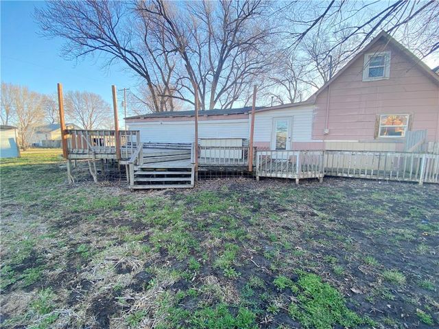 110 W Riley Street, Easton, KS 66020
