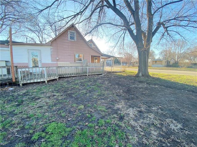 110 W Riley Street, Easton, KS 66020