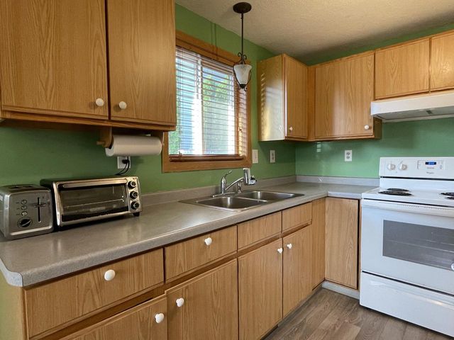 4417 5th AVENUE, Kenosha, WI 53140