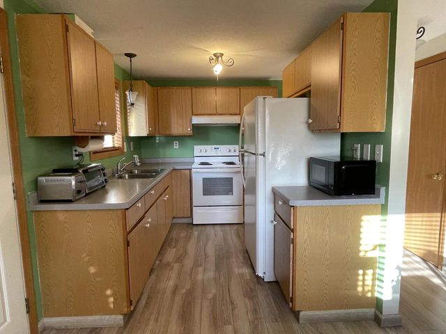 4417 5th AVENUE, Kenosha, WI 53140