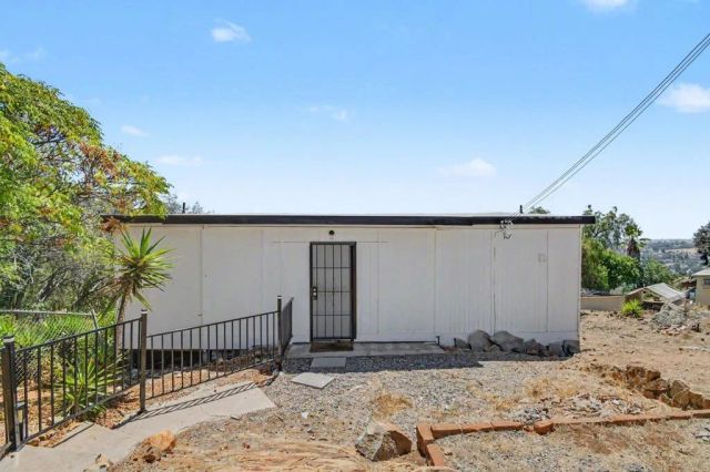 2610 Helix St., Spring Valley, CA 91977