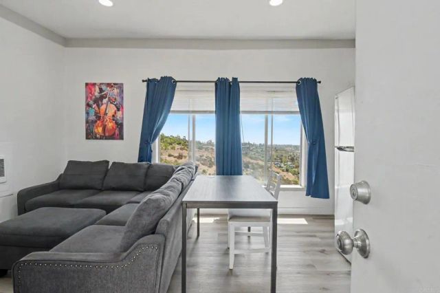 2610 Helix St., Spring Valley, CA 91977