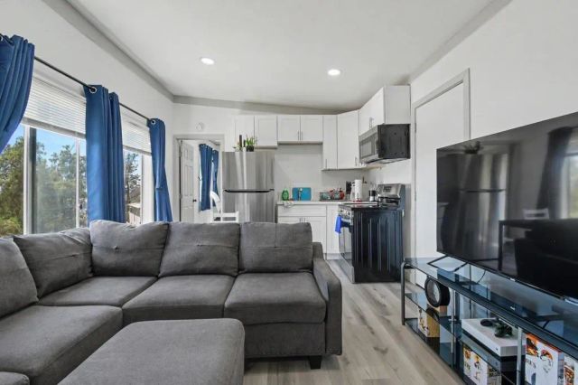 2610 Helix St., Spring Valley, CA 91977