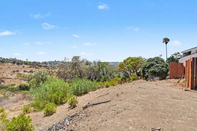 2610 Helix St., Spring Valley, CA 91977