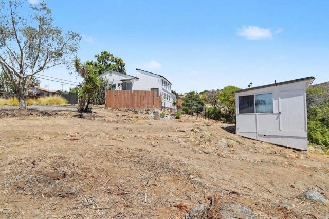 2610 Helix St., Spring Valley, CA 91977