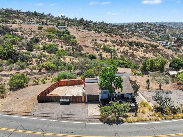 2610 Helix St., Spring Valley, CA 91977