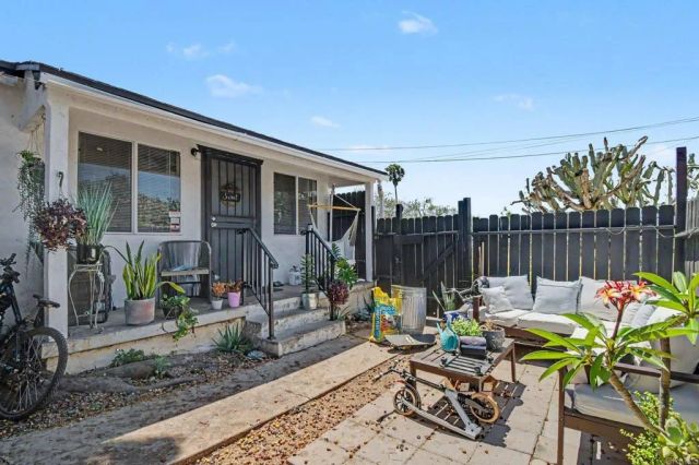 2610 Helix St., Spring Valley, CA 91977