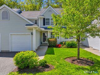 1404 Cypress Drive 1404, Danbury, CT 06811