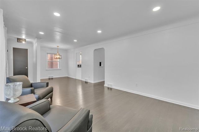 1257 S. Eton, Birmingham, MI 48009