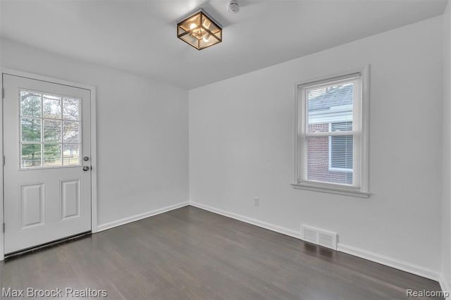 1257 S. Eton, Birmingham, MI 48009