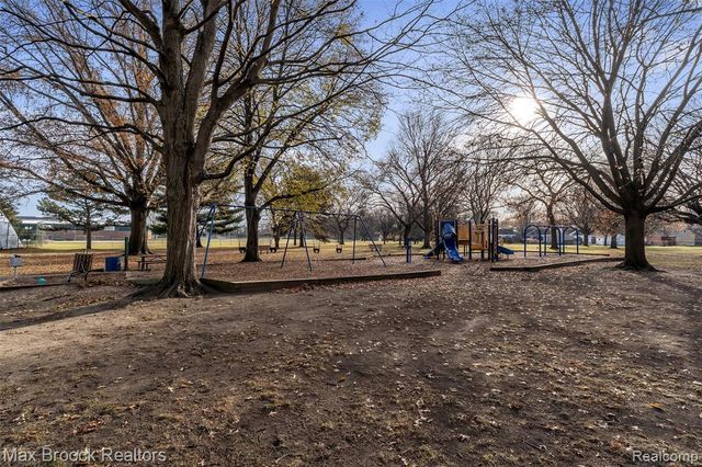 1257 S. Eton, Birmingham, MI 48009