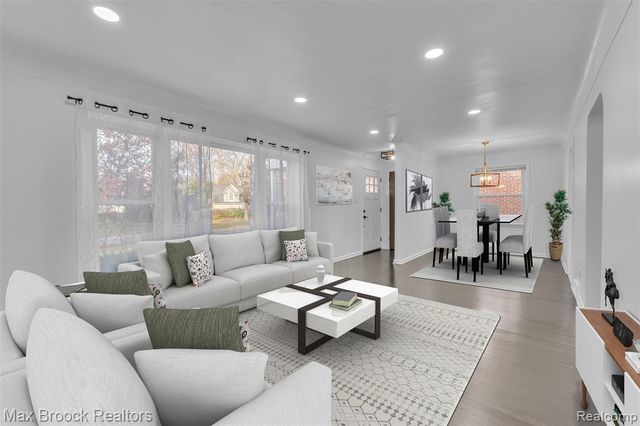 1257 S. Eton, Birmingham, MI 48009