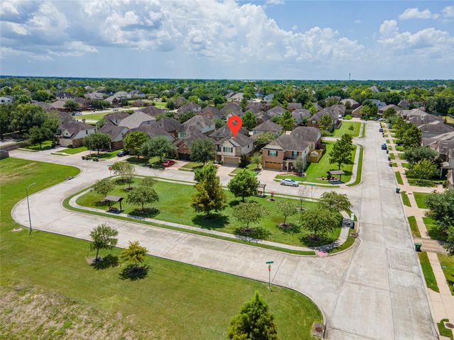 1318 Jamison Pine Drive, Pearland, TX 77581