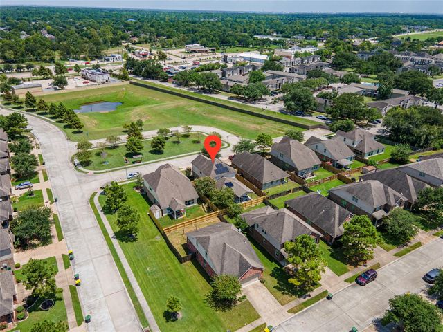 1318 Jamison Pine Drive, Pearland, TX 77581