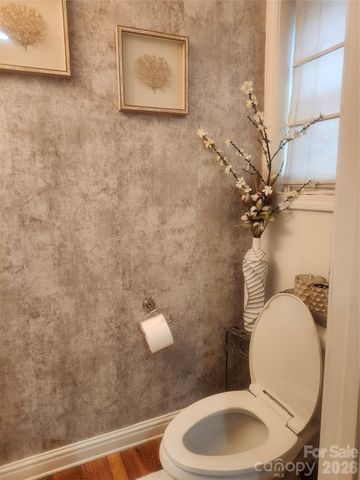 4322 Laurel Hill Lane, Charlotte, NC 28217