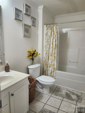 4322 Laurel Hill Lane, Charlotte, NC 28217